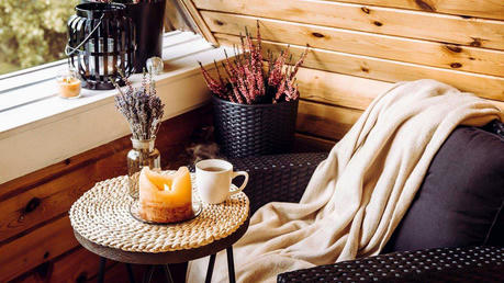  9 Cozy Bedroom Decor Tips to Keep You Warm All Season